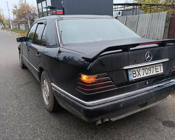 Чорний Мерседес Е-Клас, об'ємом двигуна 2.5 л та пробігом 447 тис. км за 2200 $, фото 3 на Automoto.ua