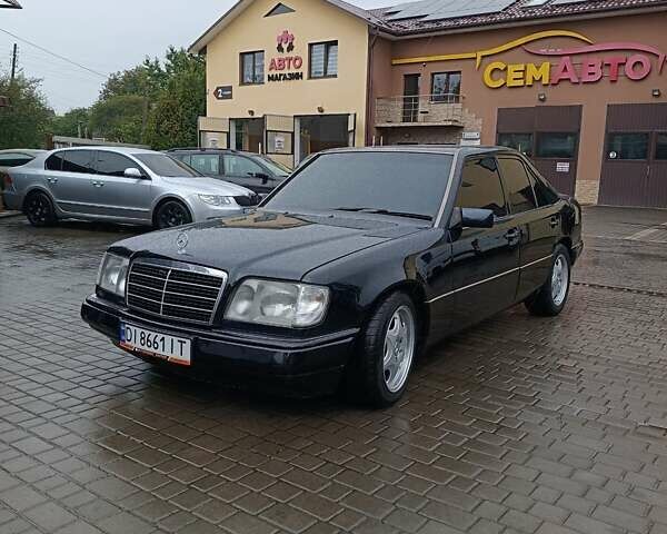 Черный Мерседес Е-Класс, объемом двигателя 2.8 л и пробегом 356 тыс. км за 6250 $, фото 1 на Automoto.ua