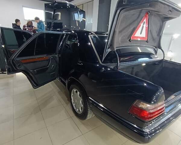 Чорний Мерседес Е-Клас, об'ємом двигуна 2.8 л та пробігом 356 тис. км за 6000 $, фото 26 на Automoto.ua