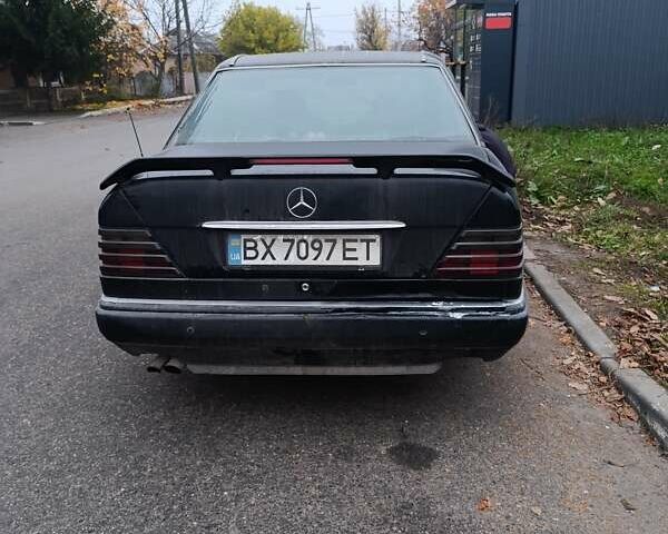 Чорний Мерседес Е-Клас, об'ємом двигуна 2.5 л та пробігом 447 тис. км за 2200 $, фото 1 на Automoto.ua