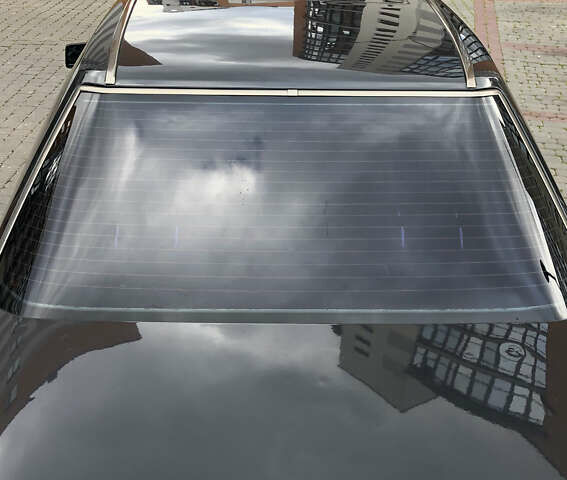 Черный Мерседес Е-Класс, объемом двигателя 2.2 л и пробегом 430 тыс. км за 3450 $, фото 5 на Automoto.ua