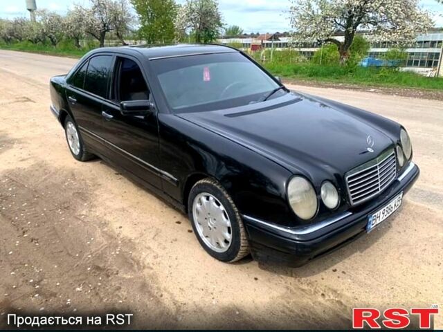 Черный Мерседес Е-Класс, объемом двигателя 2.3 л и пробегом 0 тыс. км за 2299 $, фото 2 на Automoto.ua