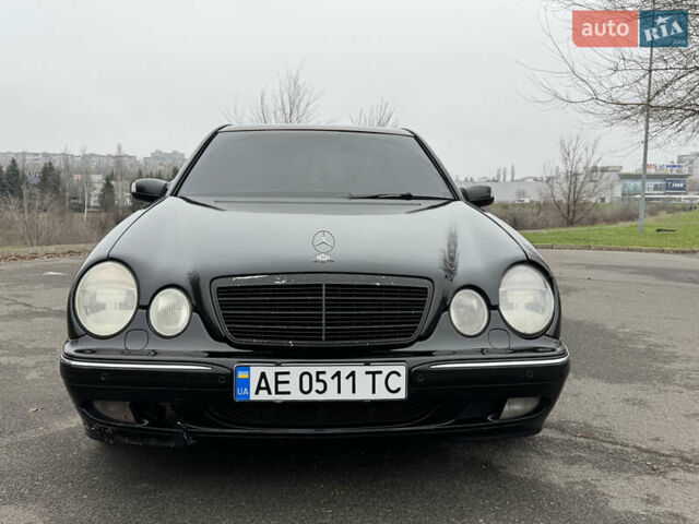 Черный Мерседес Е-Класс, объемом двигателя 2.3 л и пробегом 350 тыс. км за 2700 $, фото 1 на Automoto.ua