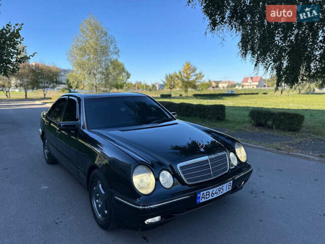 Черный Мерседес Е-Класс, объемом двигателя 2 л и пробегом 390 тыс. км за 2999 $, фото 13 на Automoto.ua