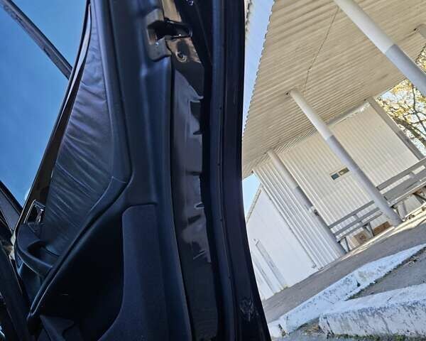 Черный Мерседес Е-Класс, объемом двигателя 2.3 л и пробегом 400 тыс. км за 4400 $, фото 8 на Automoto.ua