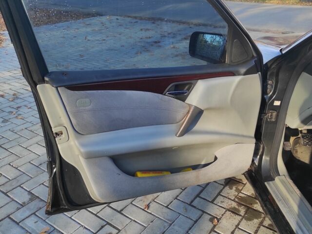 Чорний Мерседес Е-Клас, об'ємом двигуна 2 л та пробігом 270 тис. км за 1900 $, фото 7 на Automoto.ua