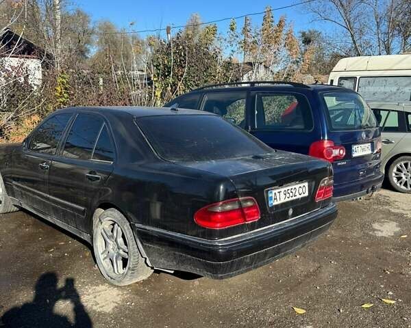 Черный Мерседес Е-Класс, объемом двигателя 3.2 л и пробегом 260 тыс. км за 2900 $, фото 11 на Automoto.ua