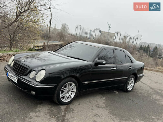 Черный Мерседес Е-Класс, объемом двигателя 2.3 л и пробегом 350 тыс. км за 2700 $, фото 9 на Automoto.ua
