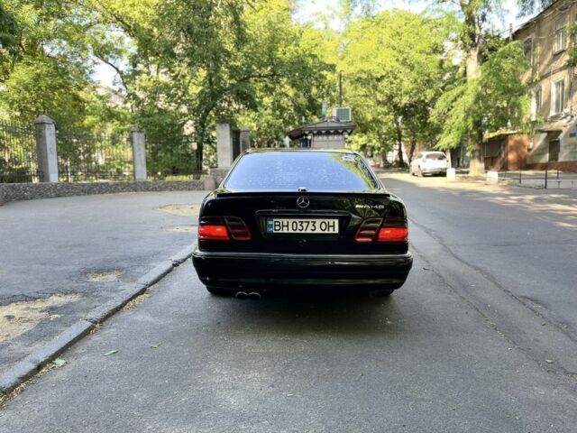 Черный Мерседес Е-Класс, объемом двигателя 3.2 л и пробегом 450 тыс. км за 3600 $, фото 4 на Automoto.ua