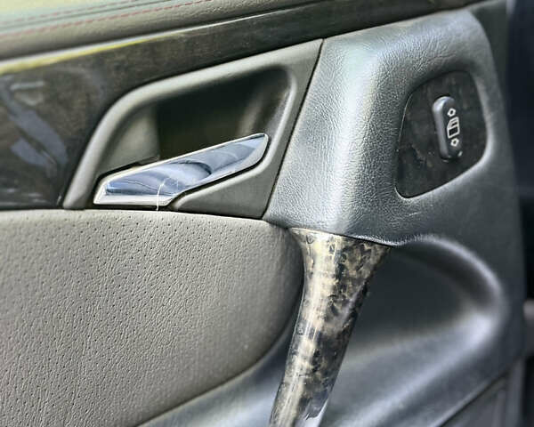 Черный Мерседес Е-Класс, объемом двигателя 3.2 л и пробегом 450 тыс. км за 3600 $, фото 13 на Automoto.ua