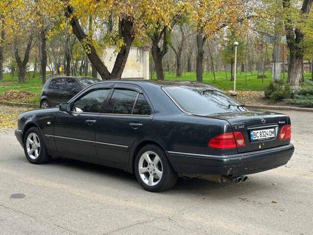 Черный Мерседес Е-Класс, объемом двигателя 3.2 л и пробегом 490 тыс. км за 3217 $, фото 4 на Automoto.ua