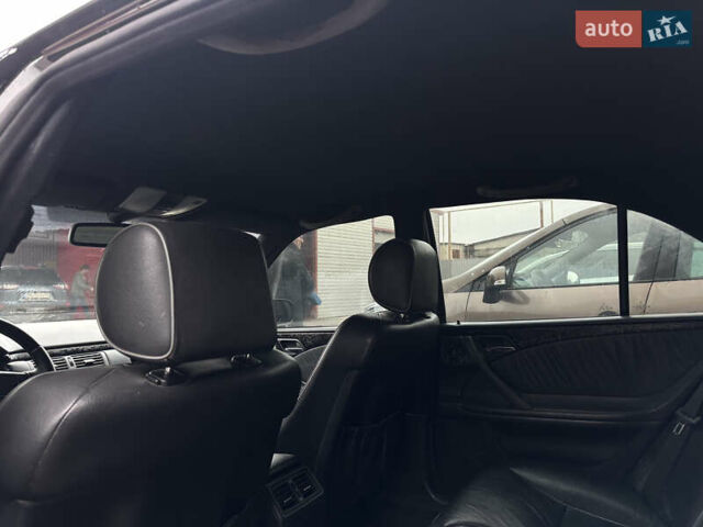 Чорний Мерседес Е-Клас, об'ємом двигуна 2 л та пробігом 528 тис. км за 5000 $, фото 15 на Automoto.ua