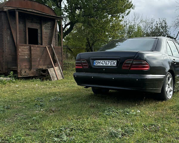 Чорний Мерседес Е-Клас, об'ємом двигуна 2 л та пробігом 528 тис. км за 5000 $, фото 1 на Automoto.ua