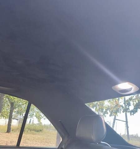 Черный Мерседес Е-Класс, объемом двигателя 3.2 л и пробегом 450 тыс. км за 4999 $, фото 6 на Automoto.ua