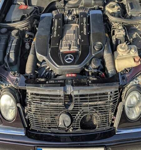Черный Мерседес Е-Класс, объемом двигателя 5.5 л и пробегом 500 тыс. км за 20000 $, фото 24 на Automoto.ua