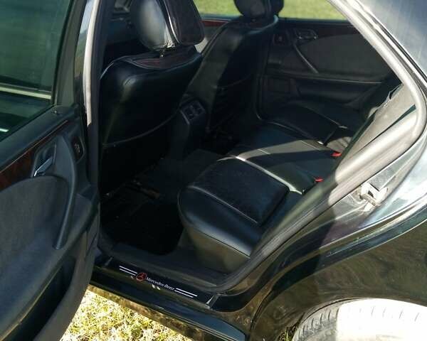 Черный Мерседес Е-Класс, объемом двигателя 2 л и пробегом 250 тыс. км за 3000 $, фото 28 на Automoto.ua