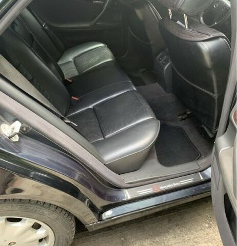 Мерседес Е-Класс 1998 в Белой Церкве на Automoto.ua Черный Мерседес Е-Класс, объемом двигателя 2 л и пробегом 876 тыс. км за 2800 $, фото 4 на Automoto.ua