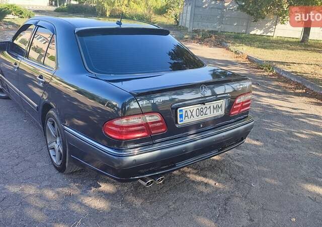Черный Мерседес Е-Класс, объемом двигателя 3.2 л и пробегом 450 тыс. км за 4999 $, фото 17 на Automoto.ua