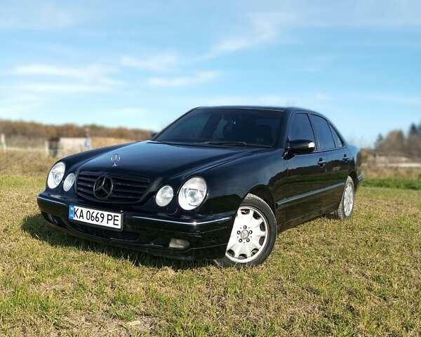 Черный Мерседес Е-Класс, объемом двигателя 2 л и пробегом 250 тыс. км за 3000 $, фото 5 на Automoto.ua