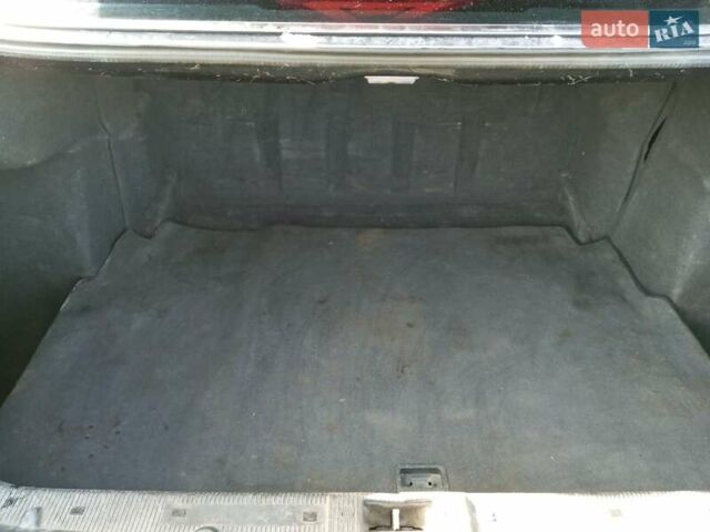 Черный Мерседес Е-Класс, объемом двигателя 2 л и пробегом 250 тыс. км за 3000 $, фото 24 на Automoto.ua