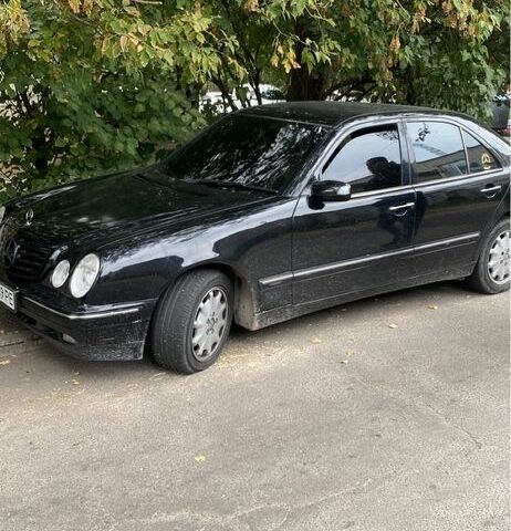 Мерседес Е-Класс 1998 в Белой Церкве на Automoto.ua Черный Мерседес Е-Класс, объемом двигателя 2 л и пробегом 876 тыс. км за 2800 $, фото 6 на Automoto.ua