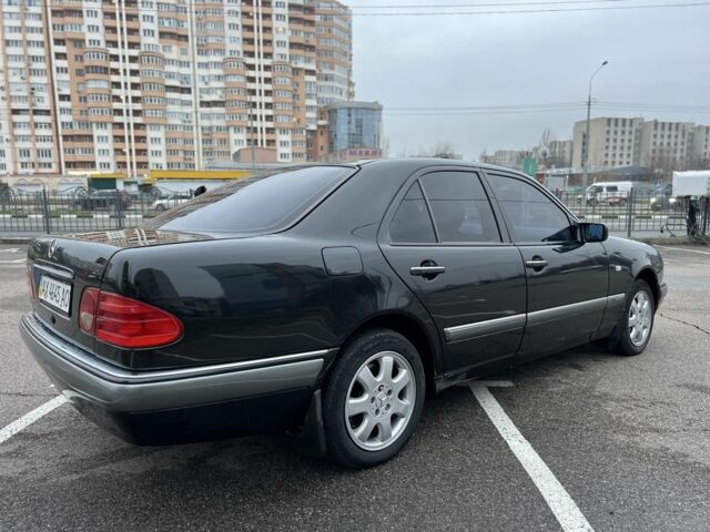 Черный Мерседес Е-Класс, объемом двигателя 3.2 л и пробегом 372 тыс. км за 4500 $, фото 10 на Automoto.ua