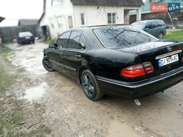 Черный Мерседес Е-Класс, объемом двигателя 2 л и пробегом 280 тыс. км за 2899 $, фото 2 на Automoto.ua