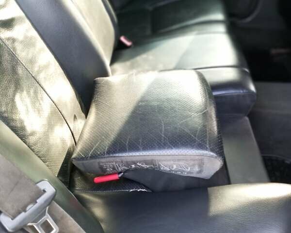 Черный Мерседес Е-Класс, объемом двигателя 2 л и пробегом 250 тыс. км за 3000 $, фото 21 на Automoto.ua