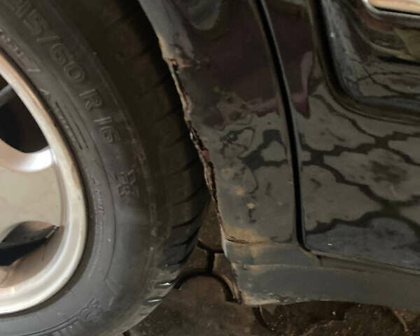 Мерседес Е-Класс 1998 в Харькове на Automoto.ua Черный Мерседес Е-Класс, объемом двигателя 3.2 л и пробегом 400 тыс. км за 5200 $, фото 6 на Automoto.ua