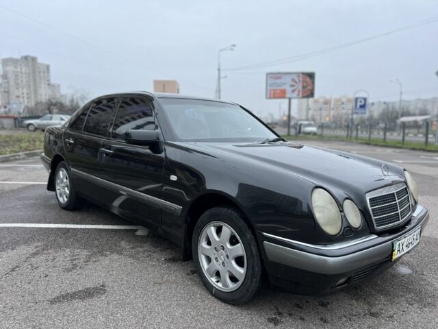 Черный Мерседес Е-Класс, объемом двигателя 3.2 л и пробегом 372 тыс. км за 4500 $, фото 13 на Automoto.ua