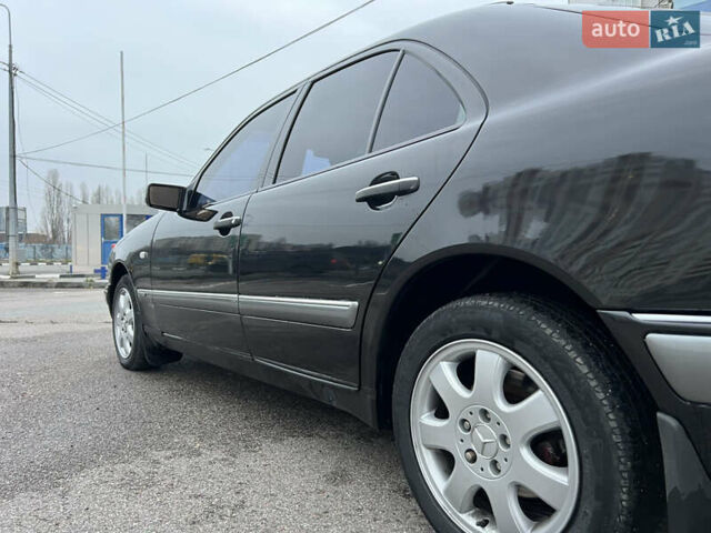 Черный Мерседес Е-Класс, объемом двигателя 3.2 л и пробегом 372 тыс. км за 4500 $, фото 8 на Automoto.ua