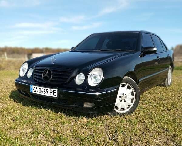 Черный Мерседес Е-Класс, объемом двигателя 2 л и пробегом 250 тыс. км за 3000 $, фото 7 на Automoto.ua