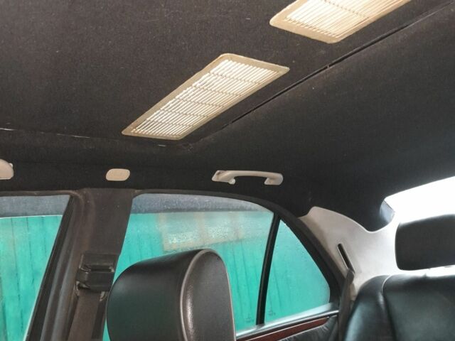 Черный Мерседес Е-Класс, объемом двигателя 4.3 л и пробегом 280 тыс. км за 3600 $, фото 5 на Automoto.ua