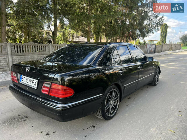 Мерседес Е-Класс 1999 в Львове на Automoto.ua Черный Мерседес Е-Класс, объемом двигателя 2.8 л и пробегом 394 тыс. км за 3100 $, фото 12 на Automoto.ua