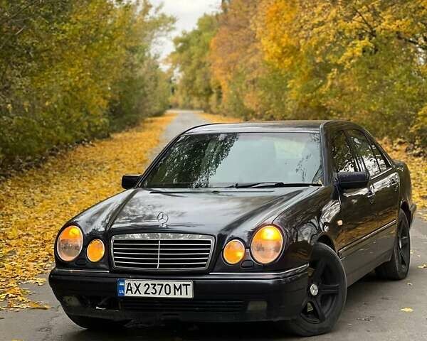 Чорний Мерседес Е-Клас, об'ємом двигуна 2.8 л та пробігом 310 тис. км за 3300 $, фото 6 на Automoto.ua