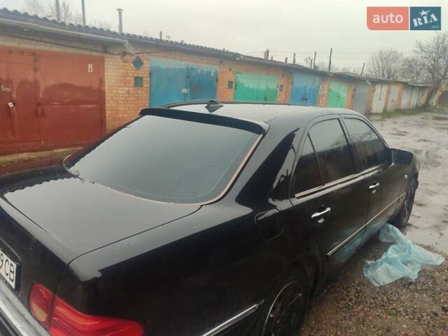 Черный Мерседес Е-Класс, объемом двигателя 2.8 л и пробегом 250 тыс. км за 3500 $, фото 10 на Automoto.ua