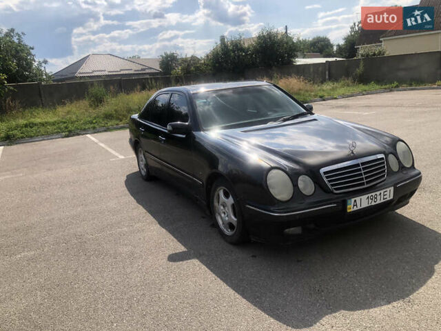 Черный Мерседес Е-Класс, объемом двигателя 2.8 л и пробегом 256 тыс. км за 2999 $, фото 6 на Automoto.ua