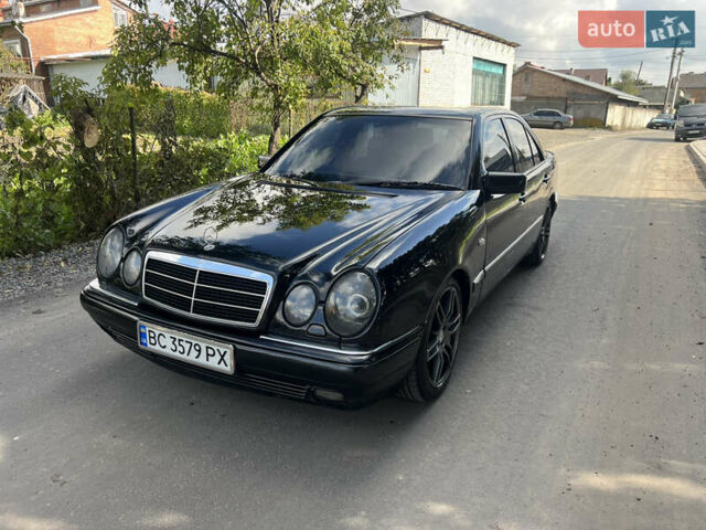 Мерседес Е-Класс 1999 в Львове на Automoto.ua Черный Мерседес Е-Класс, объемом двигателя 2.8 л и пробегом 394 тыс. км за 3100 $, фото 1 на Automoto.ua