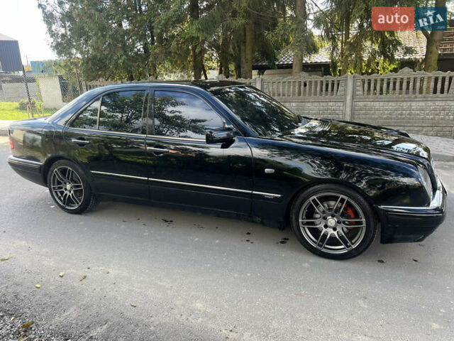 Мерседес Е-Класс 1999 в Львове на Automoto.ua Черный Мерседес Е-Класс, объемом двигателя 2.8 л и пробегом 394 тыс. км за 3100 $, фото 4 на Automoto.ua