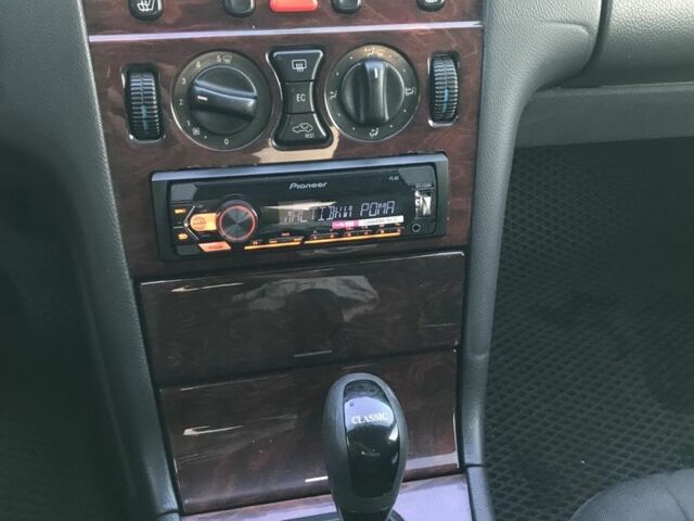 Черный Мерседес Е-Класс, объемом двигателя 0 л и пробегом 360 тыс. км за 4000 $, фото 6 на Automoto.ua