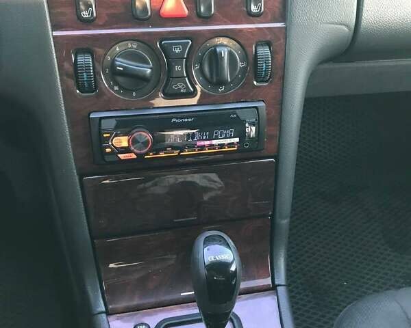 Чорний Мерседес Е-Клас, об'ємом двигуна 2.7 л та пробігом 350 тис. км за 4100 $, фото 9 на Automoto.ua