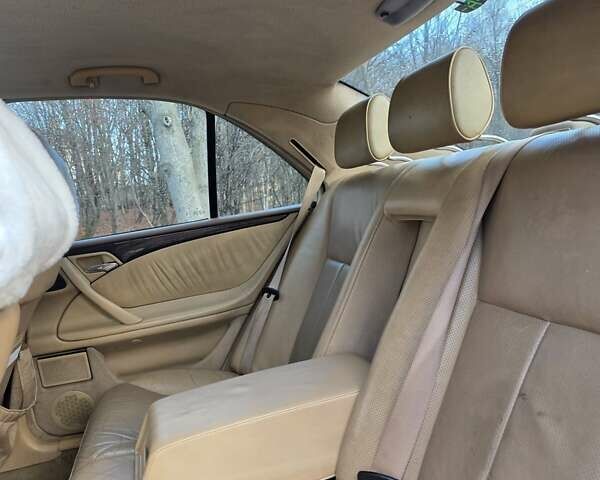 Чорний Мерседес Е-Клас, об'ємом двигуна 2.2 л та пробігом 387 тис. км за 2999 $, фото 16 на Automoto.ua