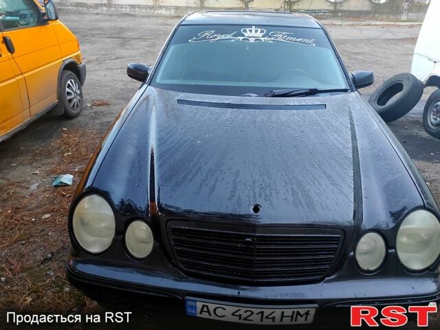 Чорний Мерседес Е-Клас, об'ємом двигуна 4.3 л та пробігом 200 тис. км за 2350 $, фото 4 на Automoto.ua