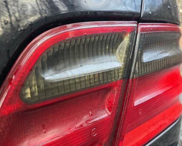 Чорний Мерседес Е-Клас, об'ємом двигуна 2.2 л та пробігом 387 тис. км за 2999 $, фото 25 на Automoto.ua