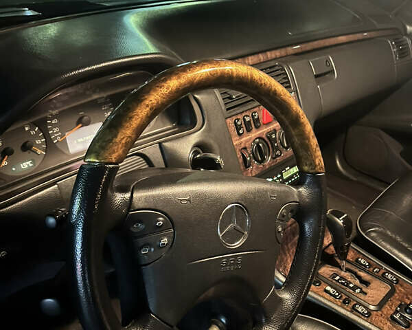 Чорний Мерседес Е-Клас, об'ємом двигуна 2.8 л та пробігом 372 тис. км за 3800 $, фото 3 на Automoto.ua