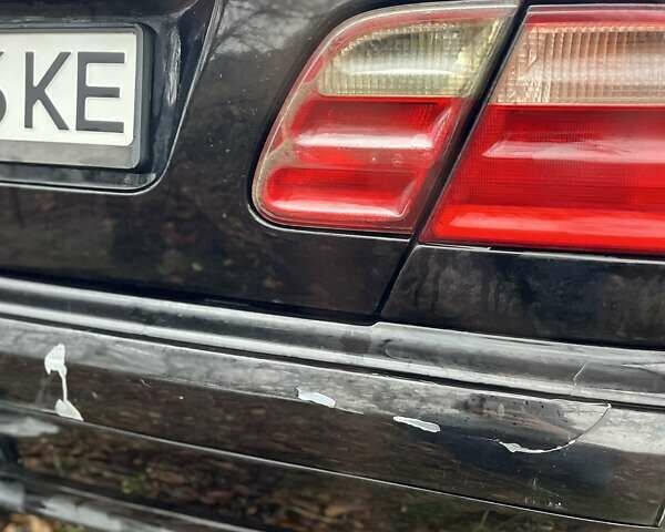 Черный Мерседес Е-Класс, объемом двигателя 2 л и пробегом 489 тыс. км за 3300 $, фото 3 на Automoto.ua