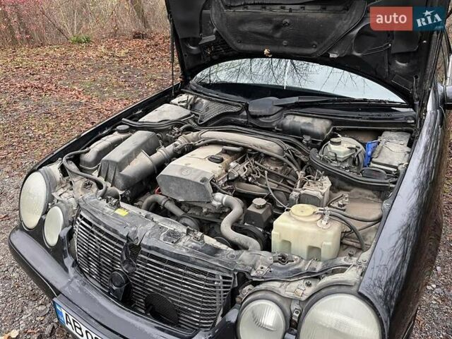 Черный Мерседес Е-Класс, объемом двигателя 2 л и пробегом 489 тыс. км за 3300 $, фото 17 на Automoto.ua