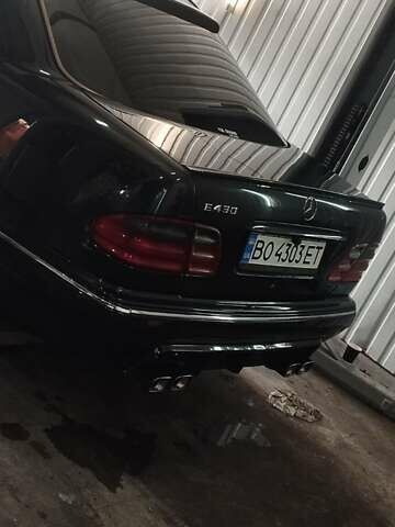 Черный Мерседес Е-Класс, объемом двигателя 4.3 л и пробегом 380 тыс. км за 7299 $, фото 7 на Automoto.ua