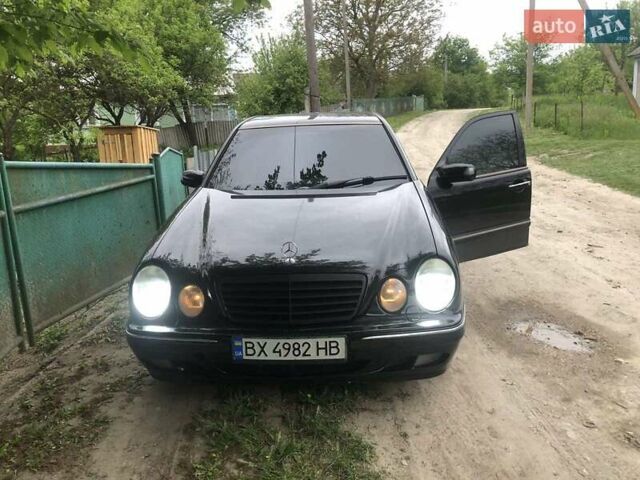 Черный Мерседес Е-Класс, объемом двигателя 2.7 л и пробегом 400 тыс. км за 4200 $, фото 1 на Automoto.ua