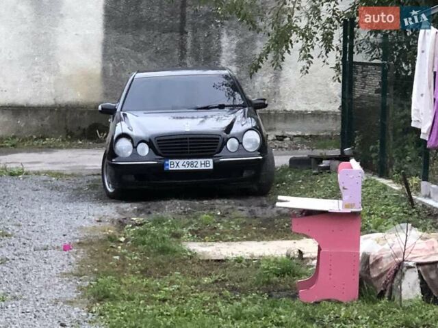 Черный Мерседес Е-Класс, объемом двигателя 2.7 л и пробегом 400 тыс. км за 4200 $, фото 4 на Automoto.ua